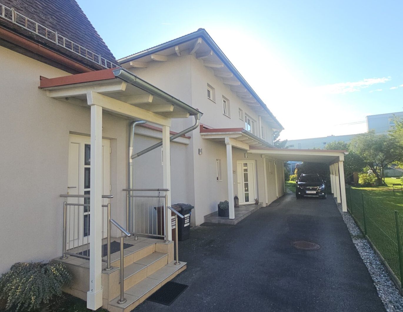 2 Einfamilienhäuser auf einem Grundstück, Garten, Carport und Pool in zentraler Lage- 8020 Graz