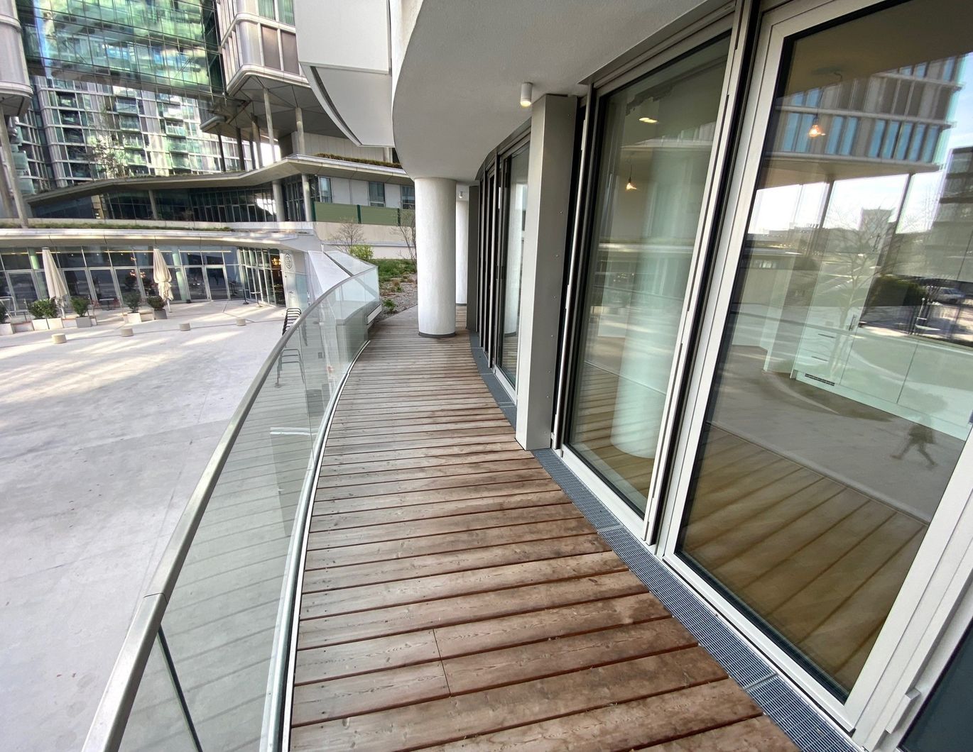 BELVIEW-Wohnungen: Großzügige 2-Zimmer-Wohung mit über 20 m² Balkon im 1. Stock - zu mieten in 1100 Wien