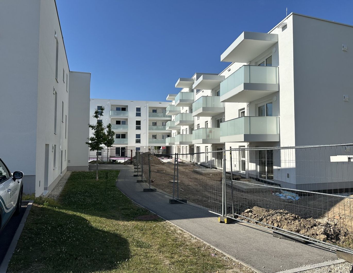 MODERNE & TOP AUSGESTATTETE NEUBAUWOHNUNG MIT BALKON IN ZENTRALER LAGE IN RIED/INNKREIS!