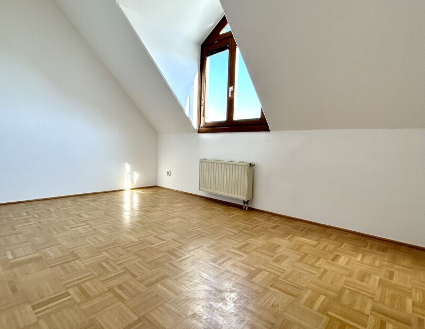 Neuwertige 2 Zimmer-Wohnung in 1050 Wien - U-Bahn-Nähe und moderne Ausstattung!