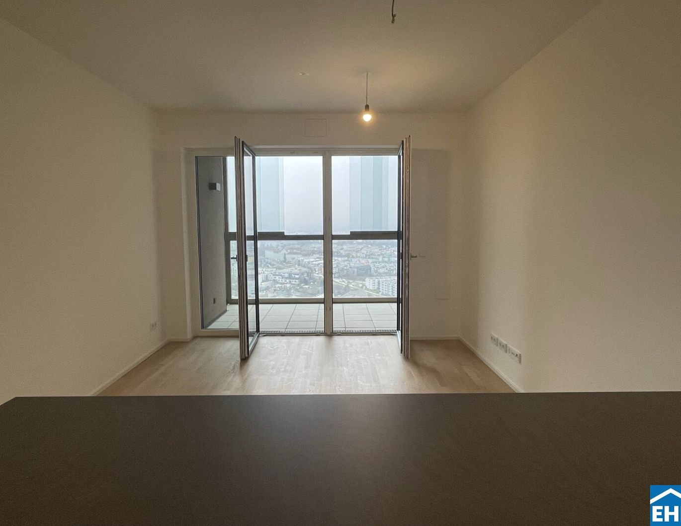 Ab 01.03 - 18.Stock- 2-Zimmer-Wohnung mit Loggia!