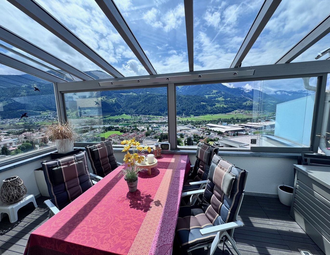 Traumhafte 3 Zimmer Terrassenwohnung mit Weitblick in Toplage von Jenbach zu verkaufen