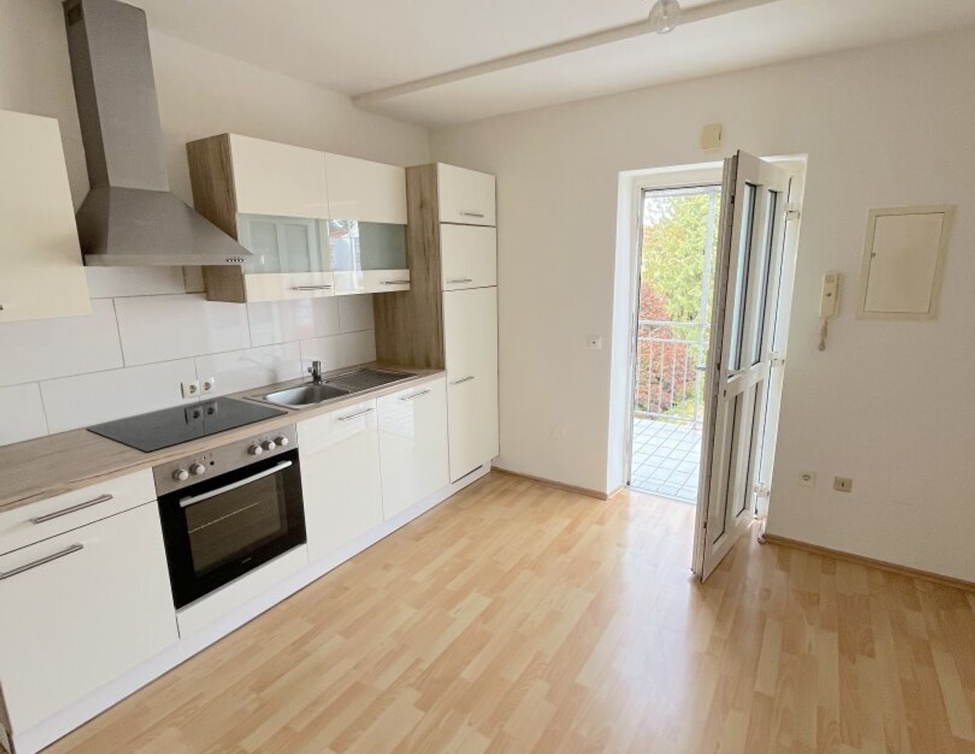 Sonnige 3-Zimmer mit Wintergarten