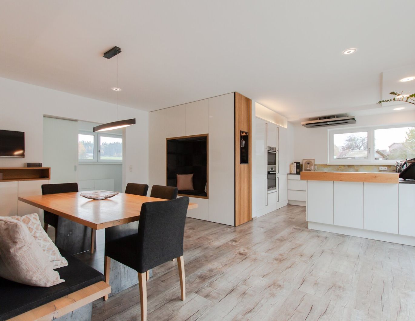 Traumhaftes Einfamilienhaus mit Garten, Pool und modernster Energietechnik in Herzogsdorf!