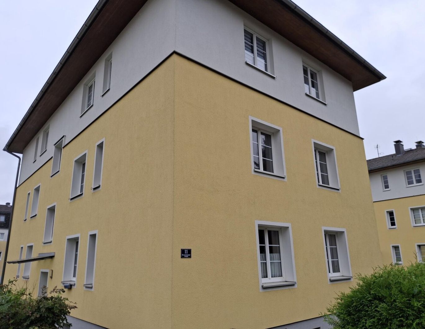 Gebrauchte, bestens aufgeteilte 3-Zimmer-Wohnung mit Balkon und Carport in Ried im Innkreis - Eigennutzung oder Kapitalanlage