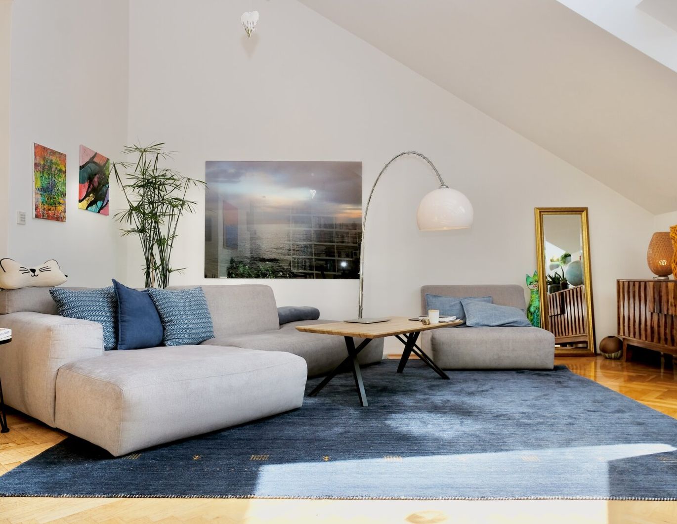 Dachgeschoss-Maisonette mit 2 Terrassen in bester Lage