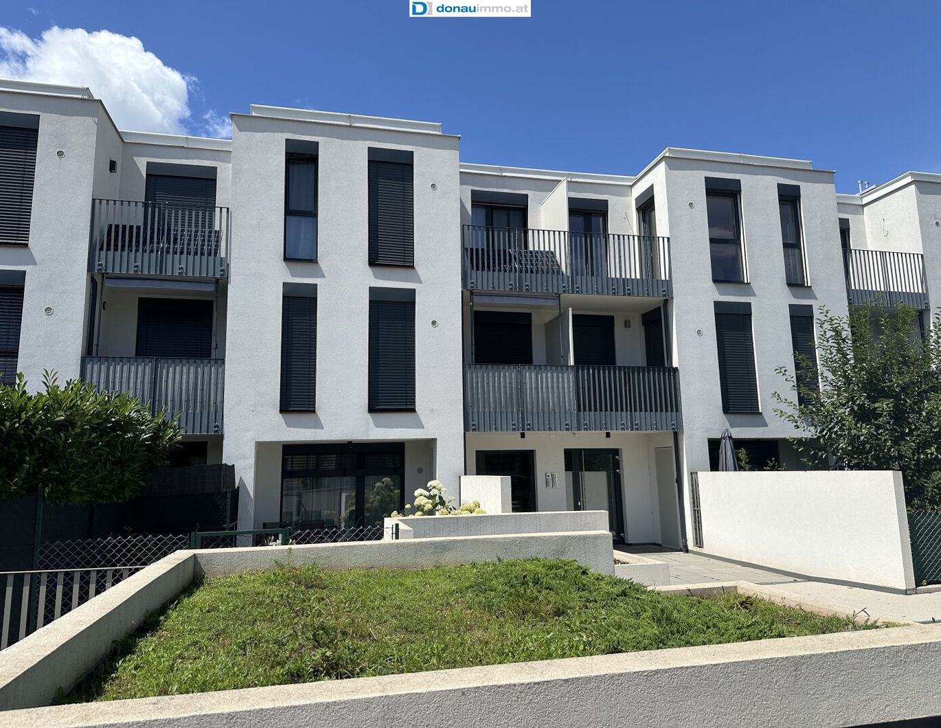 2486 Pottendorf top gegliederte, moderne und sehr stylische 3-Zimmerwohnung mit Terrasse und Garten