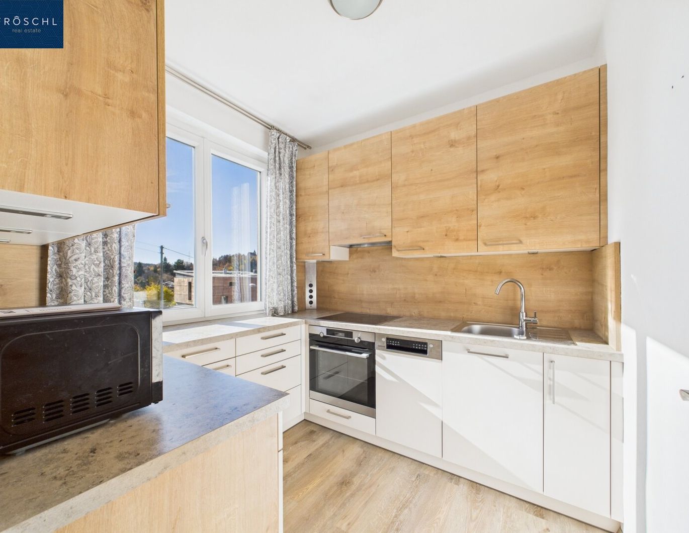 Helle 4-Zimmer-Wohnung mit Loggia und Ausblick - Zentrum Zwettl