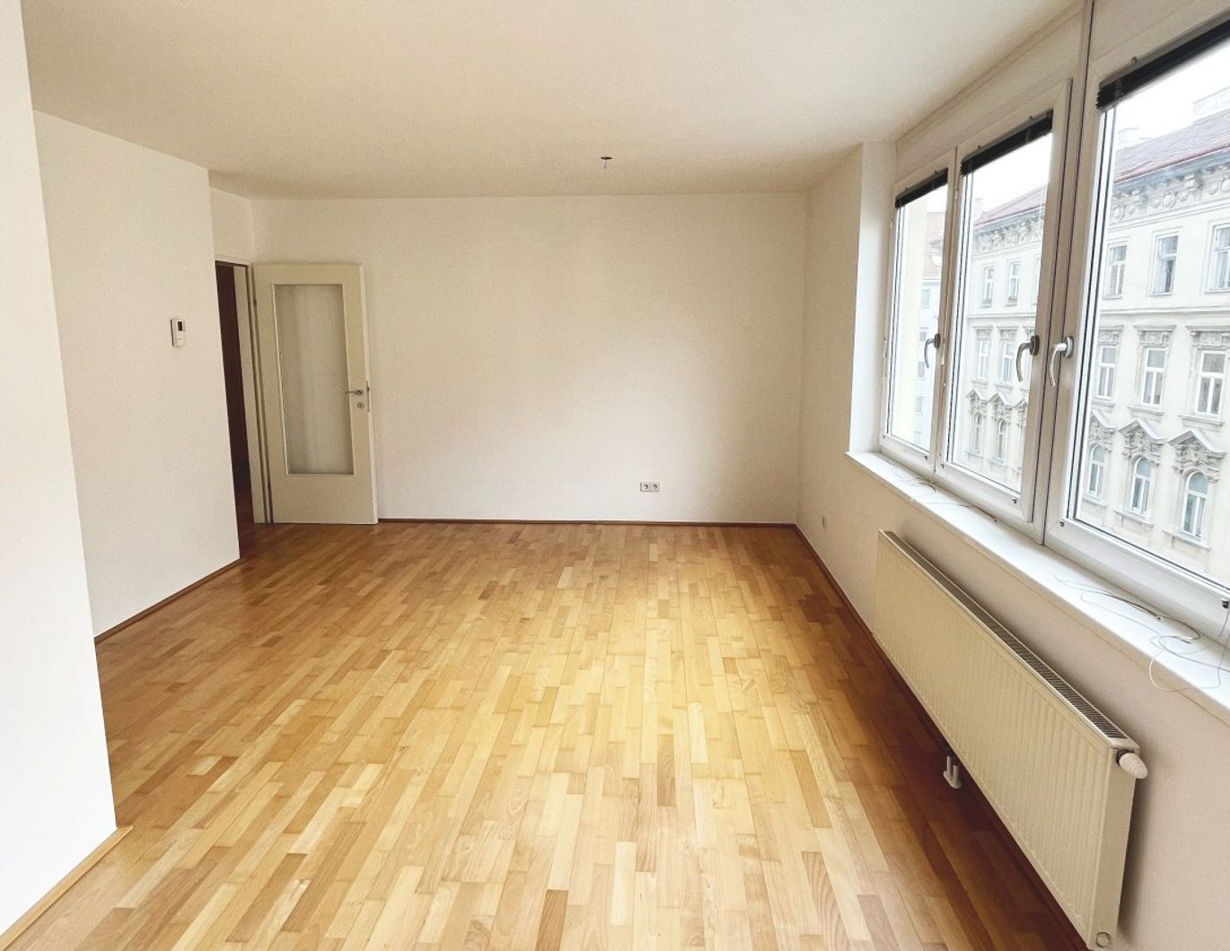 Neubau-Wohnung mit 3 Zimmern und Balkon in Ruhelage - mitten im 9. Bezirk!