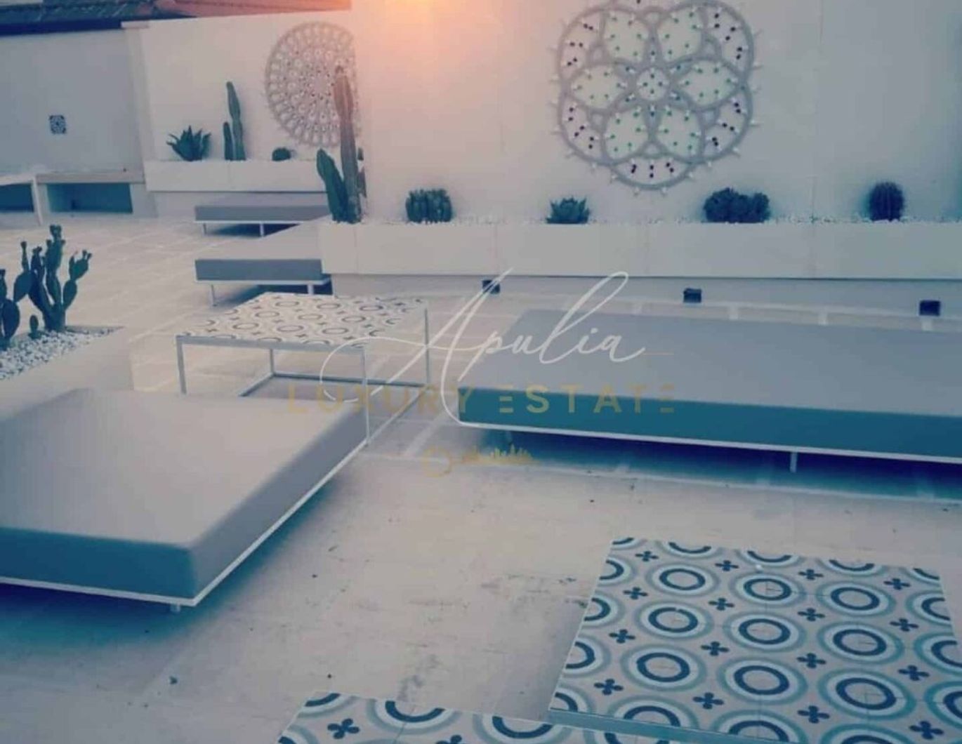 FASZINIERENDES APARTMENT IM ZENTRUM VON LECCE MIT POOL