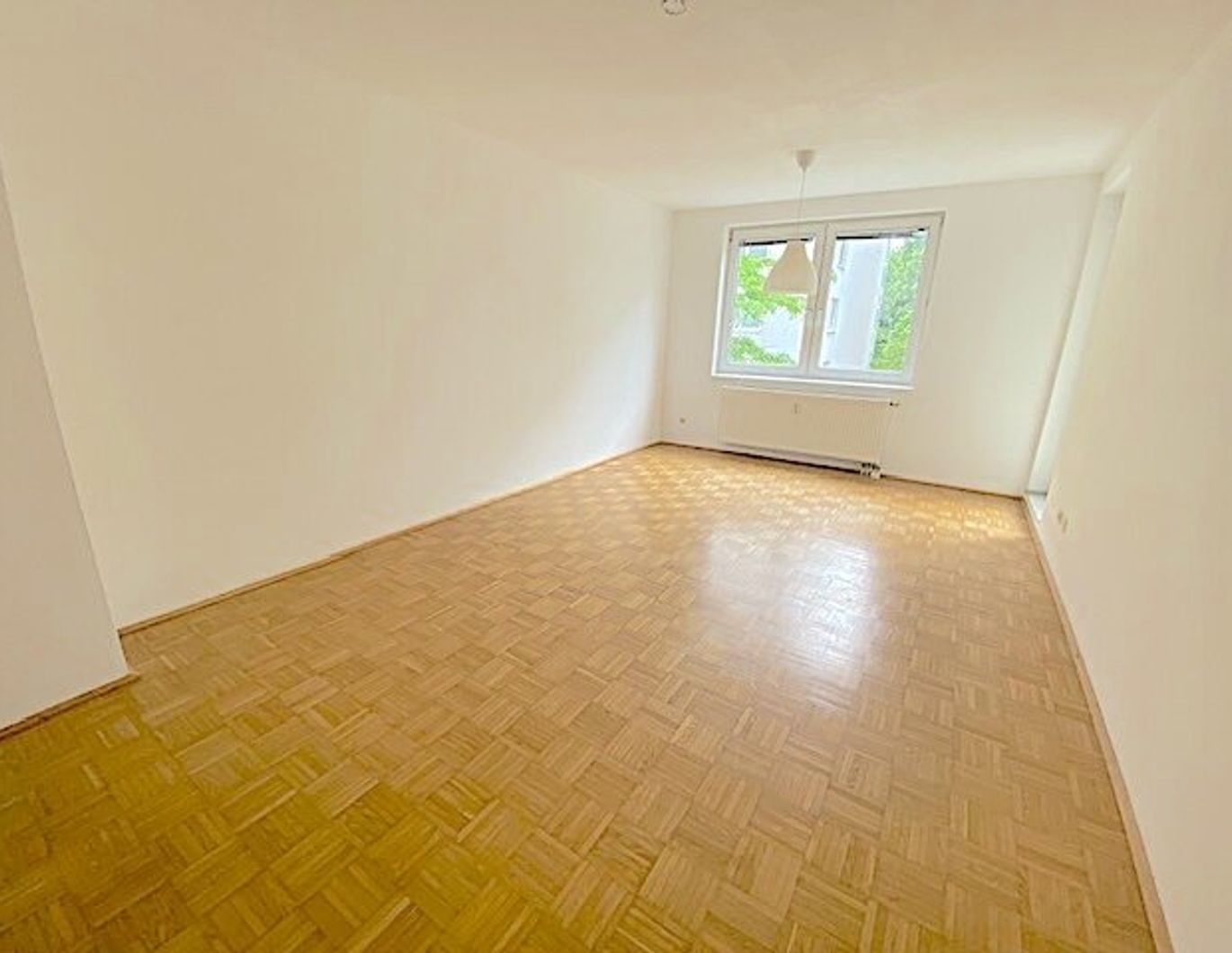 PROVISIONSFREI VOM EIGENTÜMER! 2-ZIMMER WOHNUNG MIT LOGGIA IN DER FORSTHAUSGASSE!
