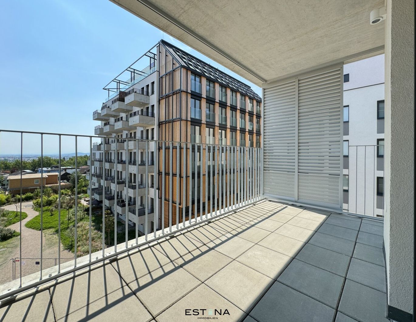 Familienglück im Neubau mit Balkon