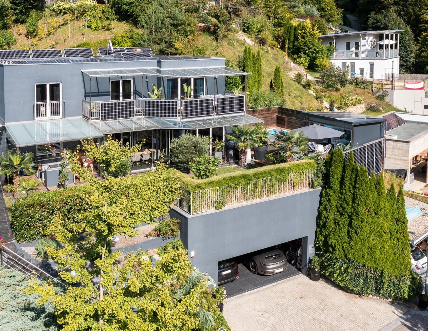 Großzügiges Traumhaus in Ruhelage: Pool, Poolhaus, Weinkeller, Weingarten, Weinlaube, Wintergarten, Out-Door-Küche & Wellness inklusive - LKH Nähe *****