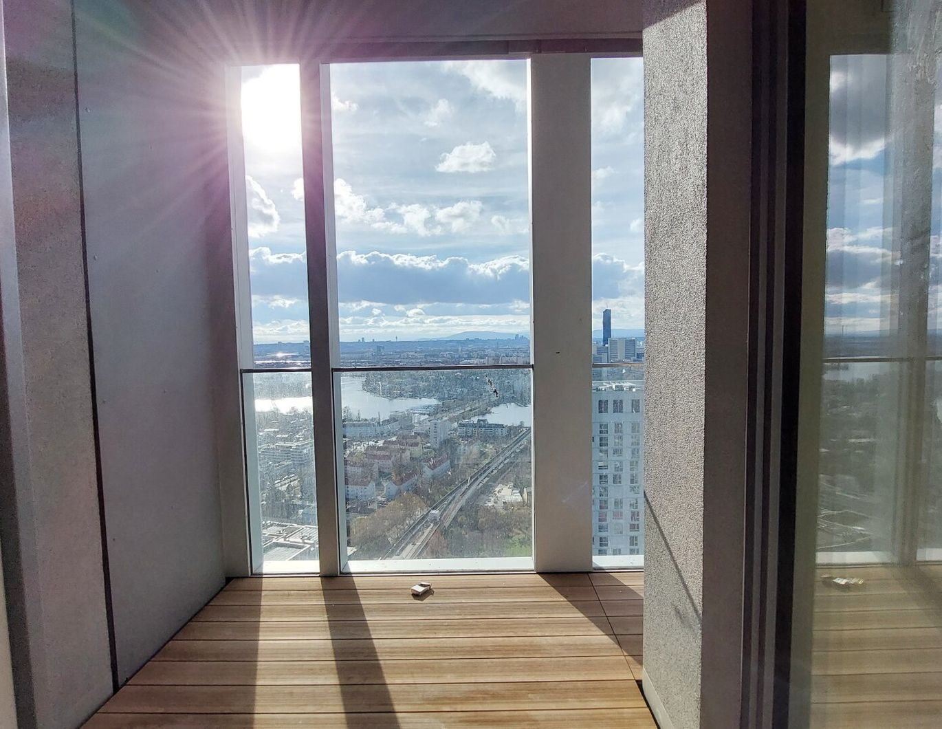 Exklusiver Erstbezug mit Rooftop Spa - TOWER HOMES